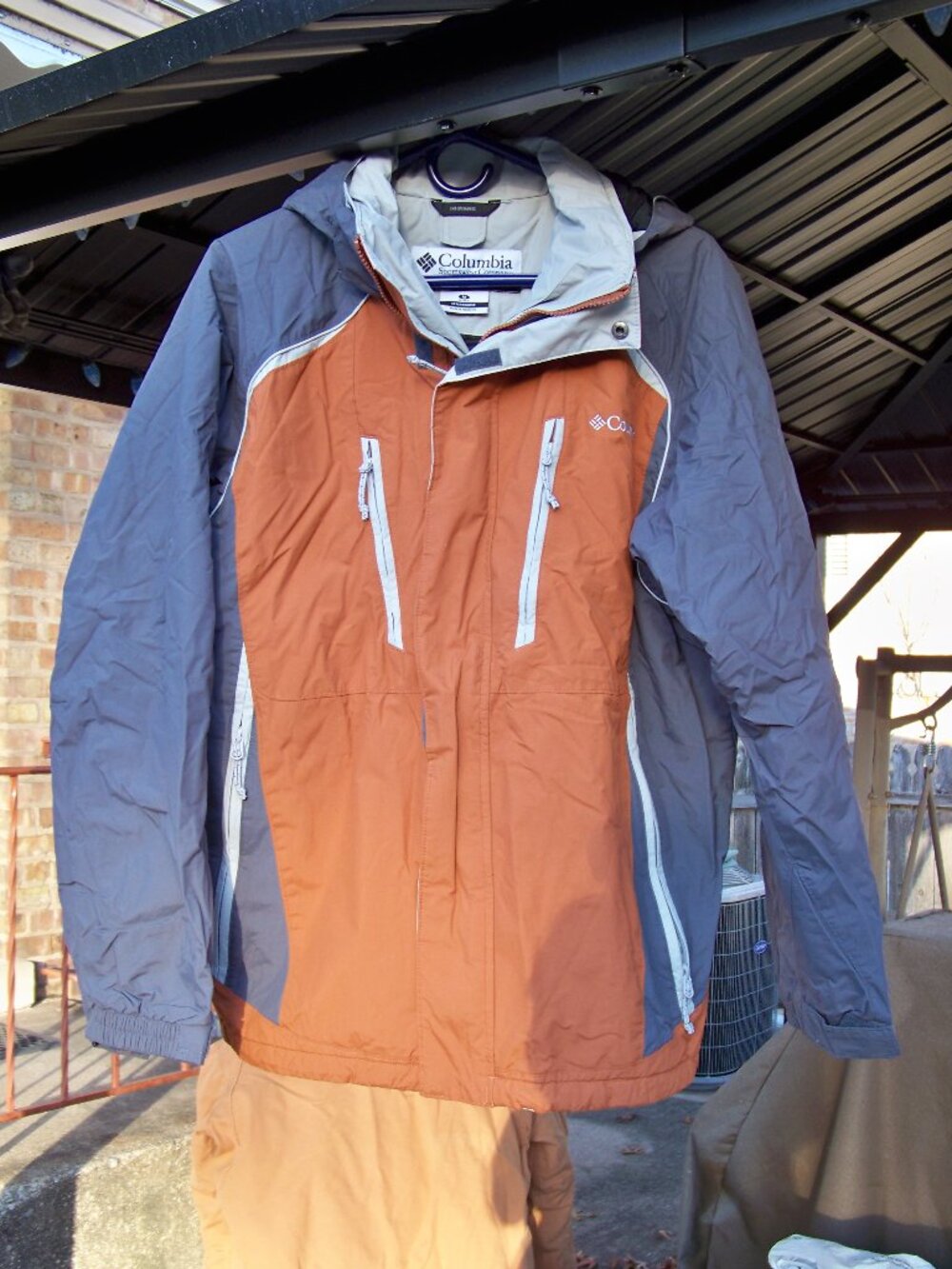 Columbia Men's Hooded Windbreaker, Size M